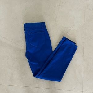 Blue Essence Women’s Soft Texture Mid Rise Skinny Jeans Cobalt blue Size 6.